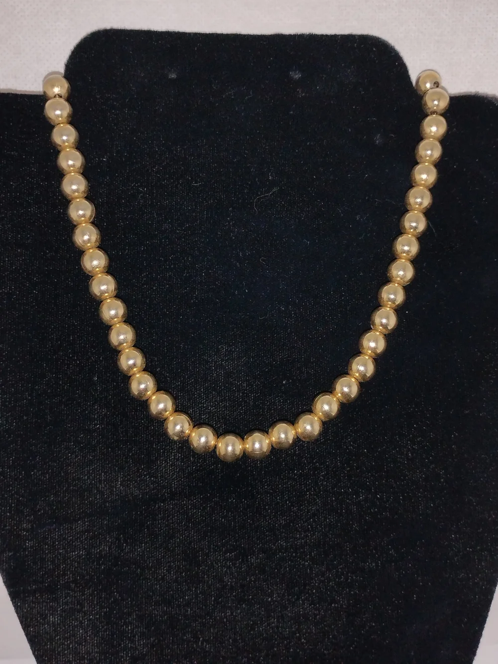 Classic Gold Bead Necklace - Elegant Women's Jewelry